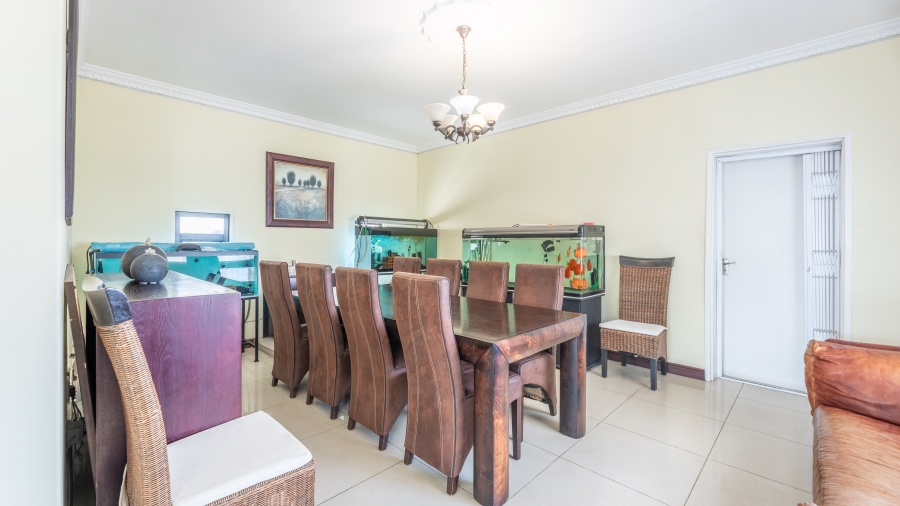 4 Bedroom Property for Sale in West Beach Western Cape